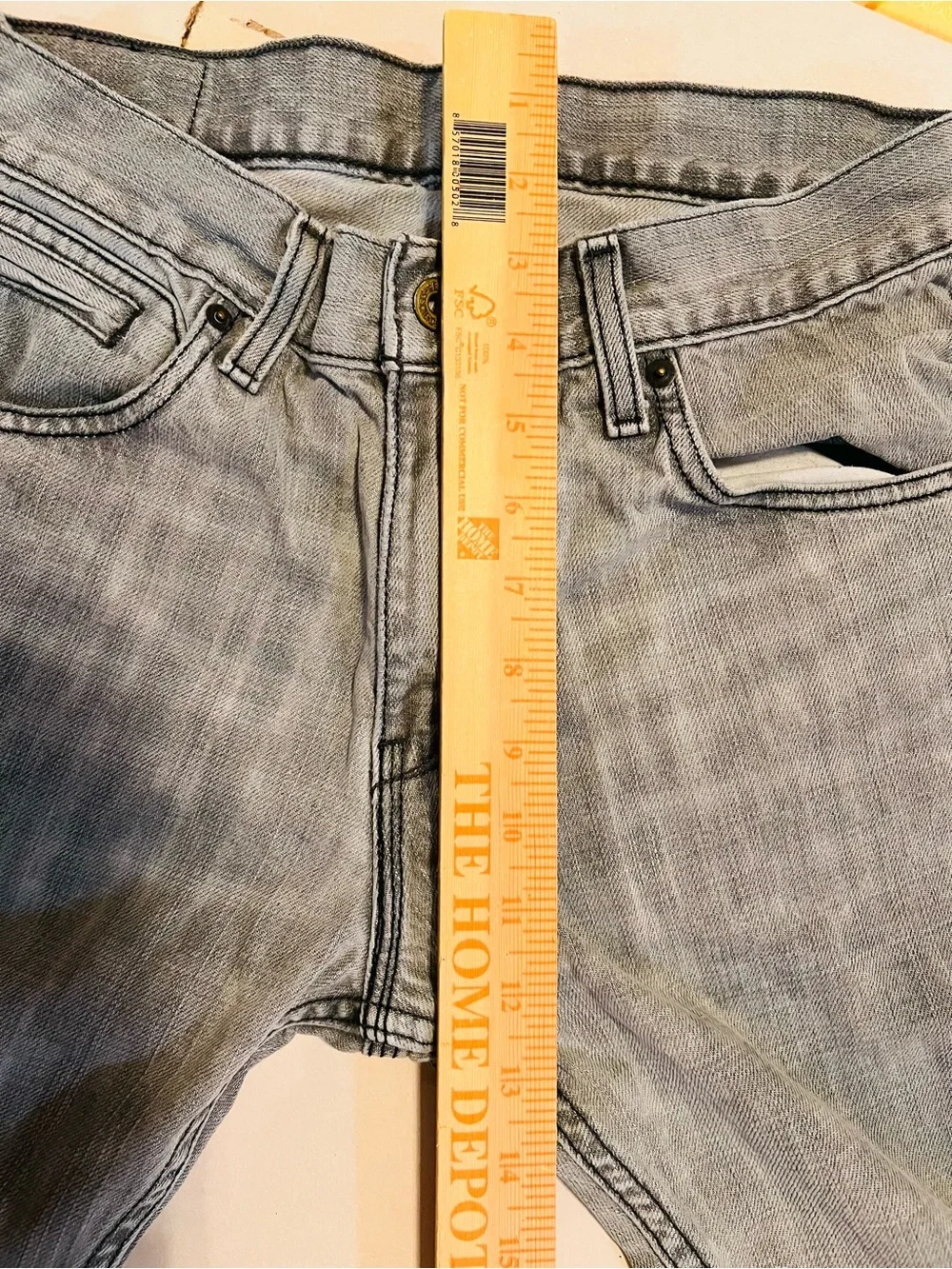 Levi's Men's Washed Grey Straight Jeans